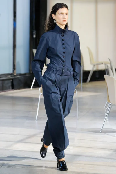 Look 12
